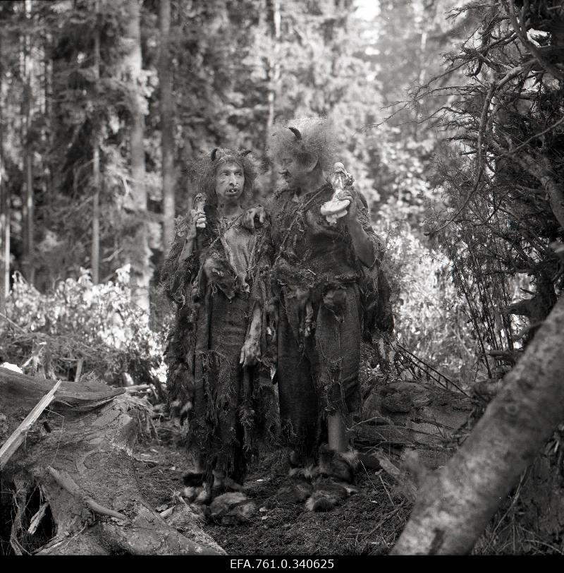 Stuudio "Tallinnfilm" muusikaline lastefilm "Nukitsamees" filmivõtted. Tölpa - Urmas kibuspuu ja Mõhk - Tõnu Kark.