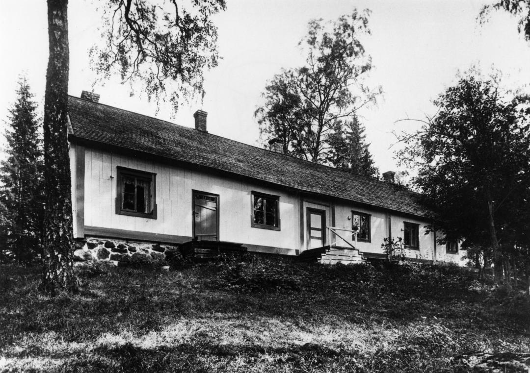 Mäntsälä, Saaren kartanon Ylikartano (ns. Tivoli), n. 1925.