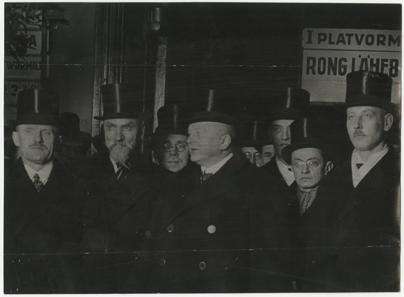 Julian Juliusz Szymański, Poola poliitik ja okultist Tallinna jõudmas veebr. 1927, foto