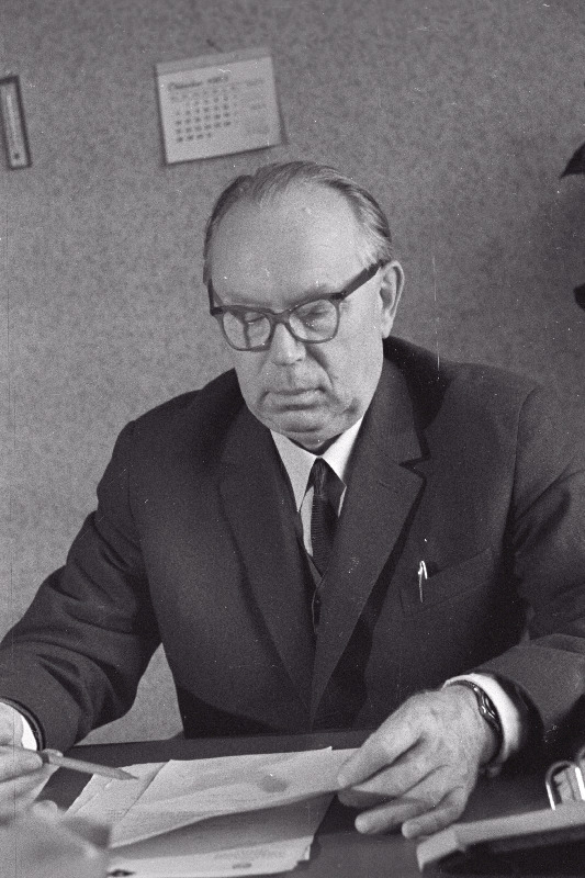 Kirjanik ja keeleteadlane Eduard Päll.