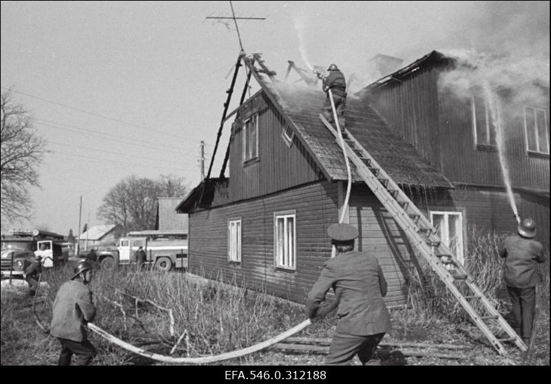 Tuletõrje vm (sõjaväestatud).