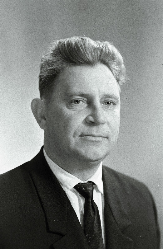 Pappel, E. - Eesti NSV Ülemnõukogu seitsmenda koosseisu saadik.