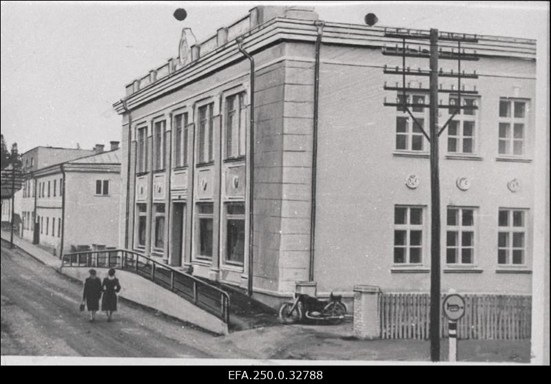 Otepää rajooni Tarbijate Kooperatiivi Universaalkaupluse hoone.