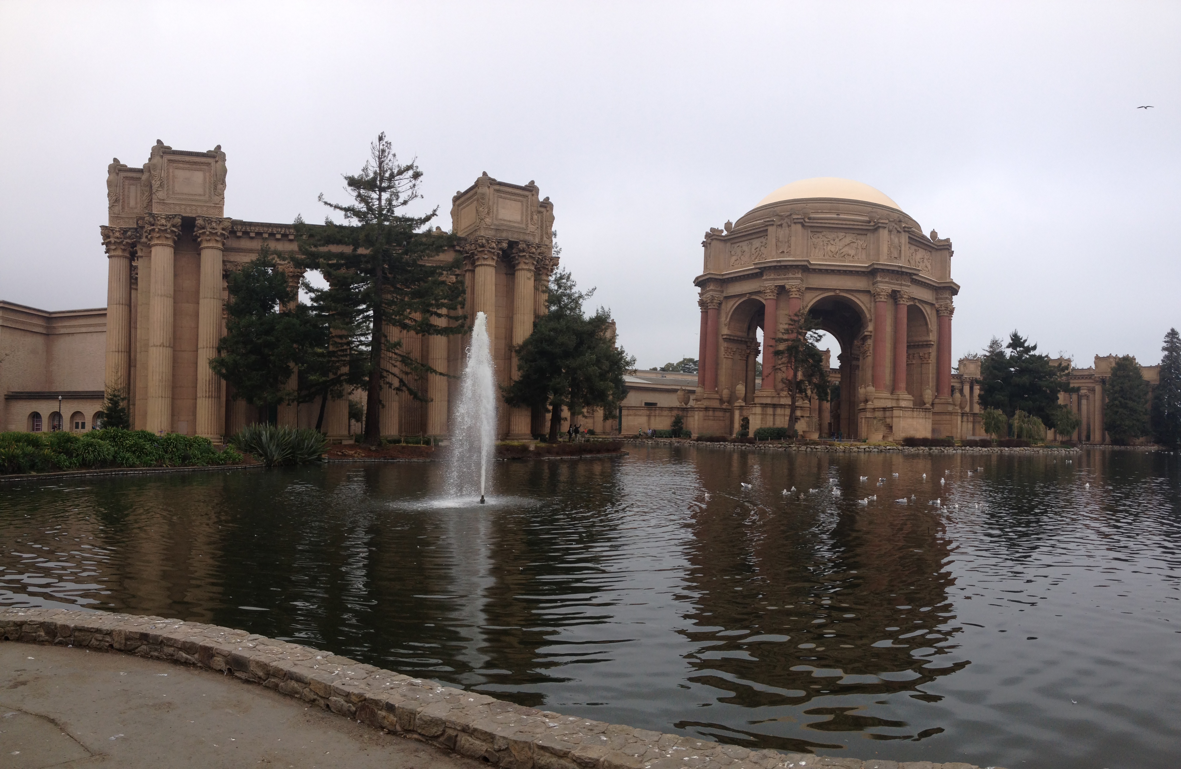 San Francisco Palace of Fine Arts and Fountain - San Francisco Palace of Fine Arts