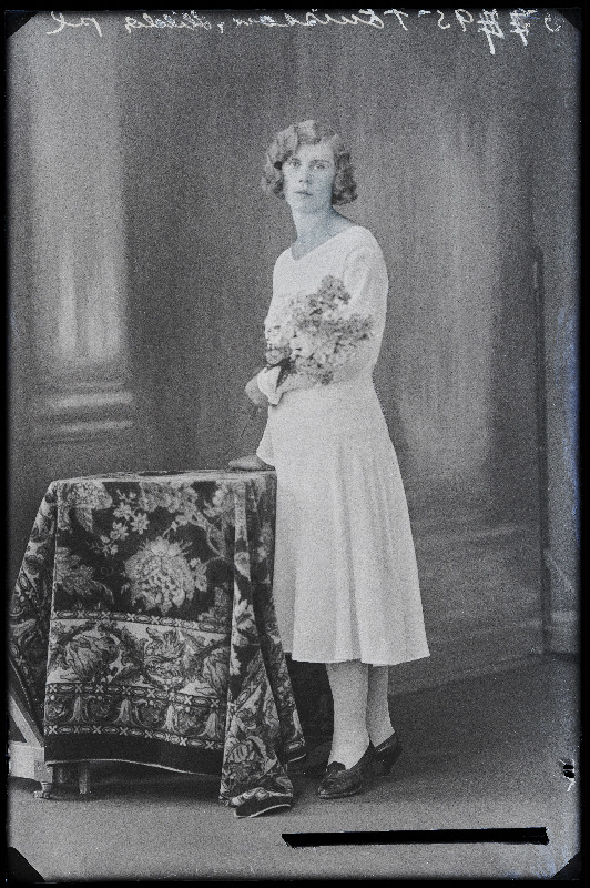 Leerilaps Hilda Tõnisson.