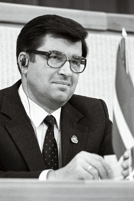 A. Gorbunovs suures plaanis.