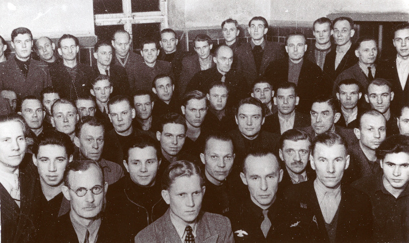 Eesti põgenikud Geislingeni DP (displaced persons) laagris. Saksa sõjaväes olnud eestlased.