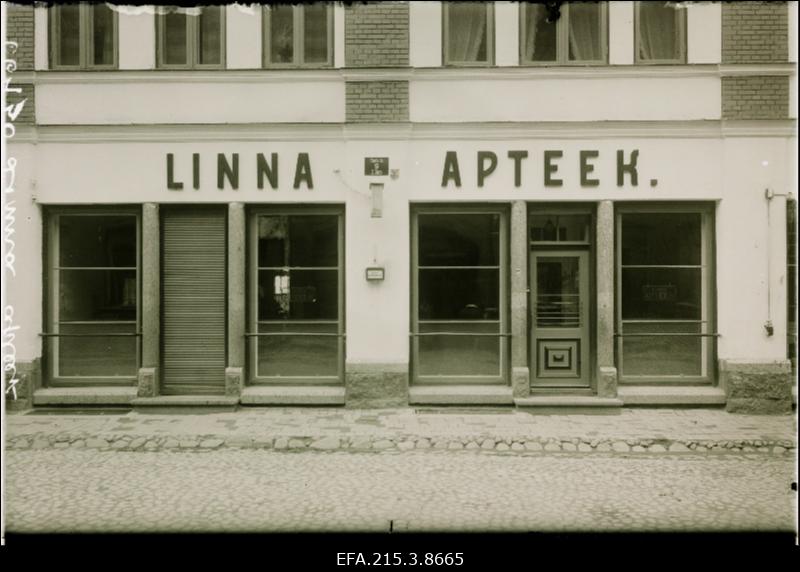 Viljandi linna apteek.