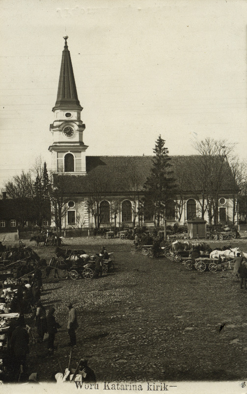 Võru Katariina kirik ja turg.
