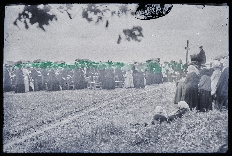 Viljandi [mõisa] uue surnuaia õnnistamine.