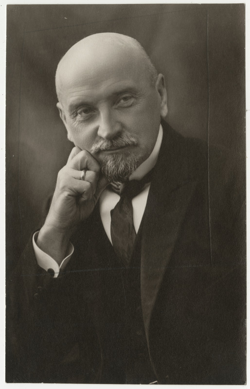 Georg Rosenberg, eesti kirikutegelane, 1898–1935 Suure-Jaani Johannese koguduse õpetaja, portreefoto