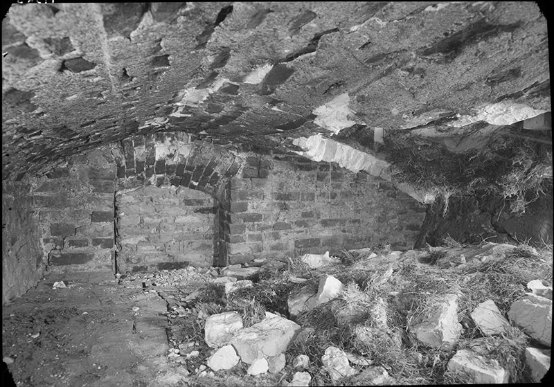 Turun linna, huoneiden alla oleva holvattu tila