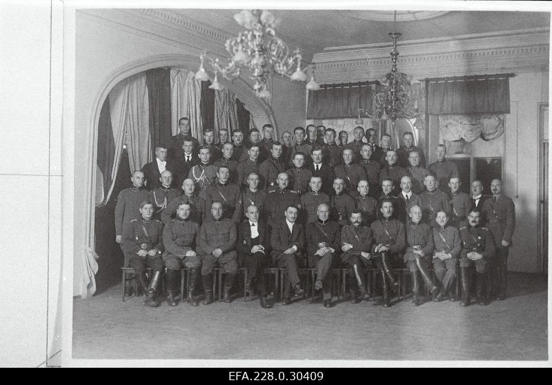 Eesti polgu aastapäeva tähistamisest osavõtjad.