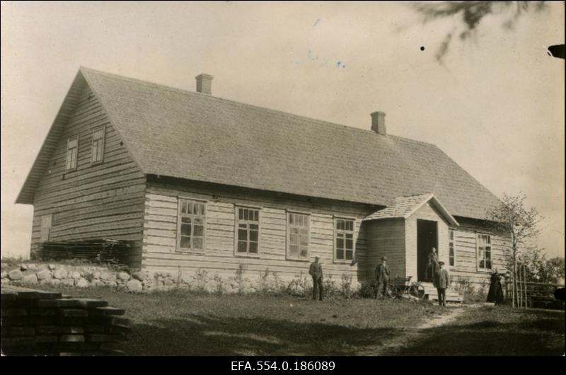 Laura läti algkool. Rotova vald.