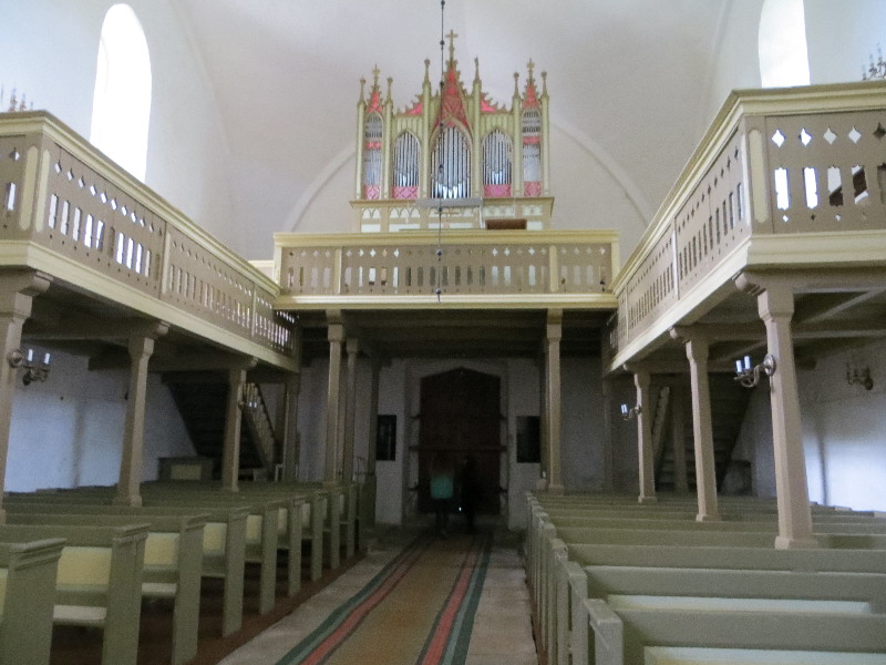 Ridala kiriku sisevaade.