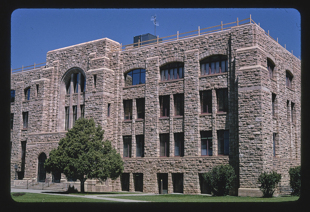 Albany County Courthouse, angle 1, Laramie, Wyoming (LOC)