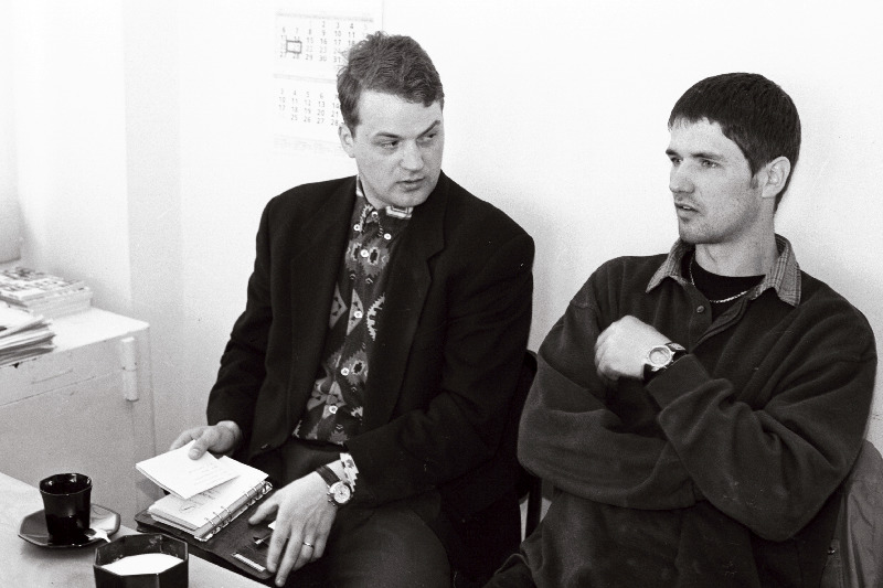 Kahevõistleja Ago Markvardt (paremal) oma sponsori firma Avallone juhi Marko Palmiga.