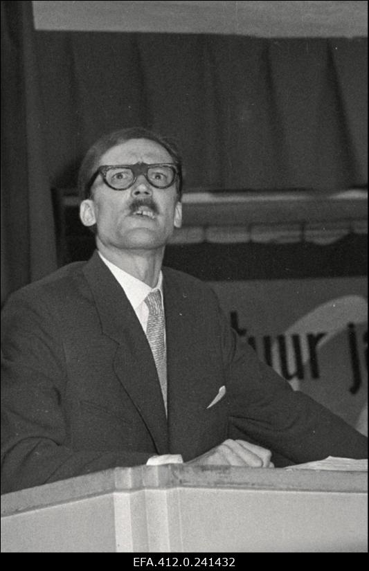 Ajakirja "Kultuur ja Elu" esimene elav ajaleht.