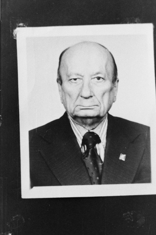 Kässer, Artur- riigitegelane.