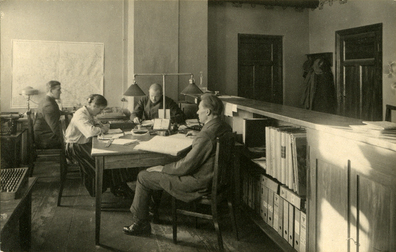 Abja Linavabriku kontoriruum.