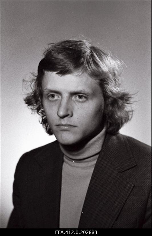 Tallinna Riikliku Konservatooriumi lavakunsti kateedri VIII lend: näitleja Veiko Jürisson.