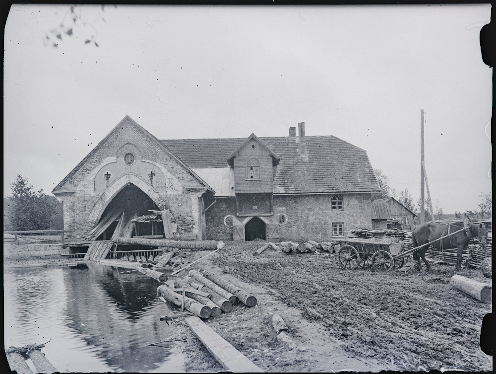 1616.a ehitatud Rutikvere mõisa vesiveski Paala jõe kaldal.