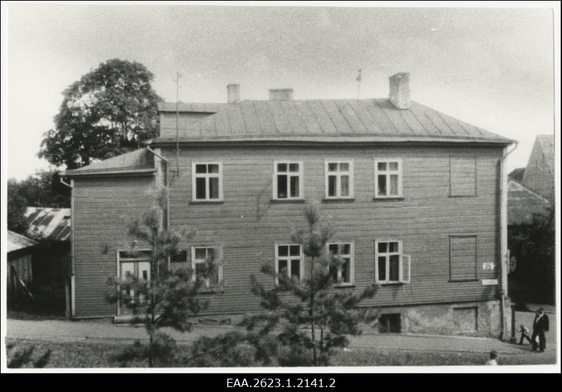 Elumaja Tartus Jakobi (V. Kingissepa) ja Tähtvere tn nurgal
