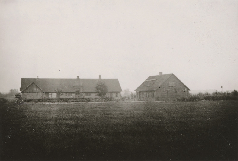 Vaade Uustalu talule Röa külas.