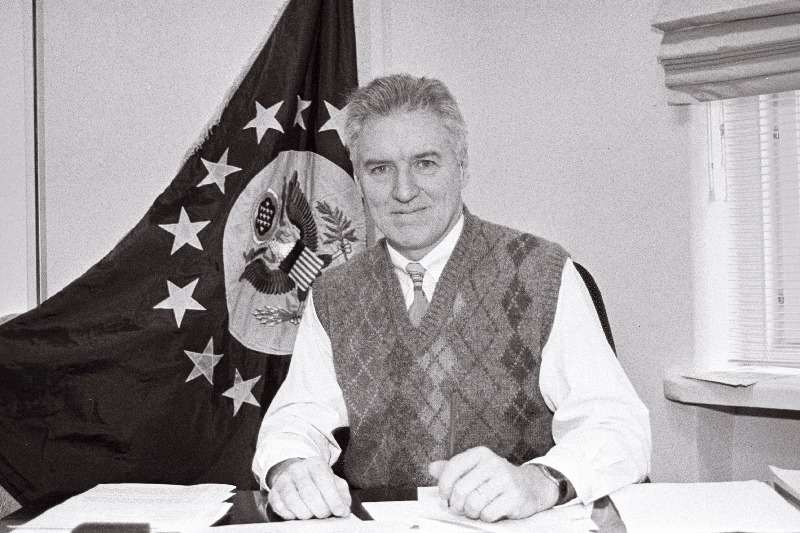 Jon Gundersen USA ajutine asjur.