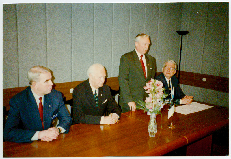 Ühingu arhiivi üleandmine Eesti Riigikaitse Akadeemiale.