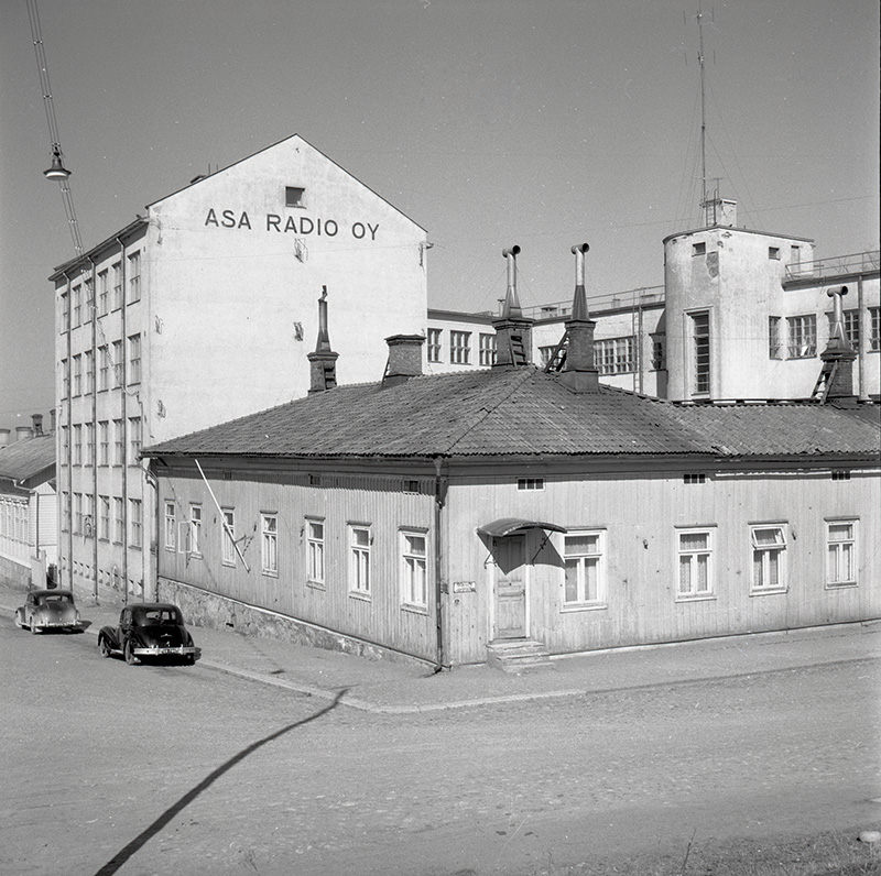 Vänrikinkatu 3b - Tehtaankatu 8; ulkokuva