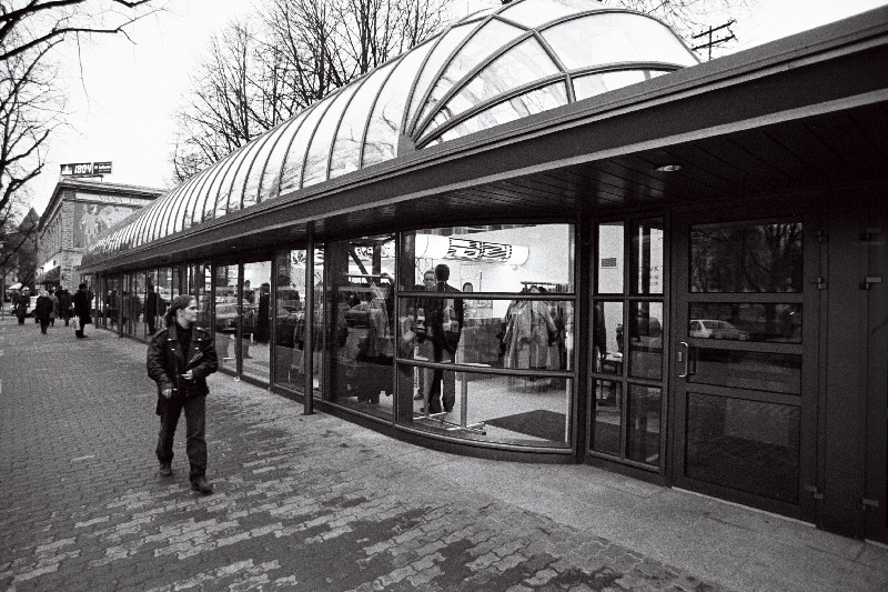 Galeriikohvik Viru tänaval.