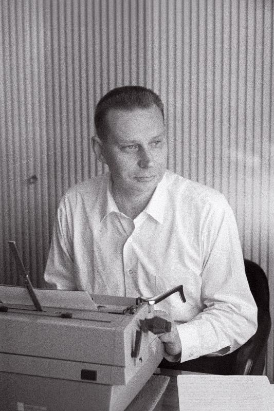 Kirjanik Vladimir Beekman.