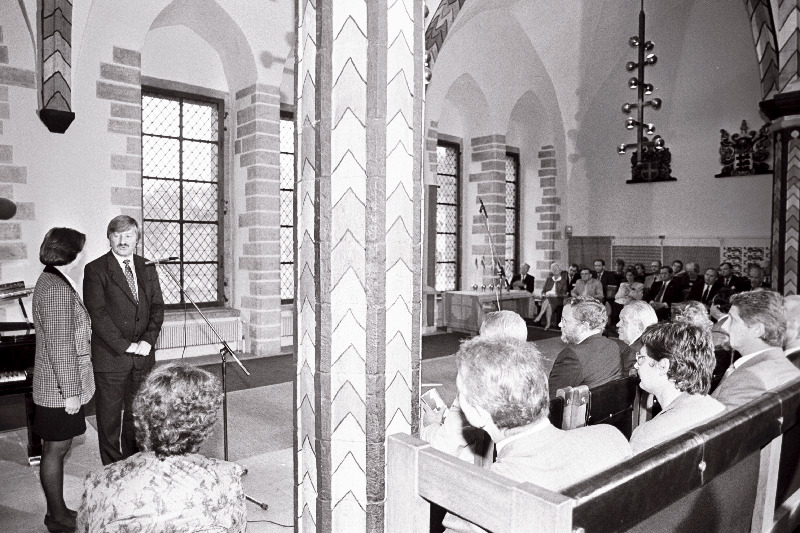 Taani Kultuuriinstituudi esinduse avamine. Esineb H. Aasmäe.