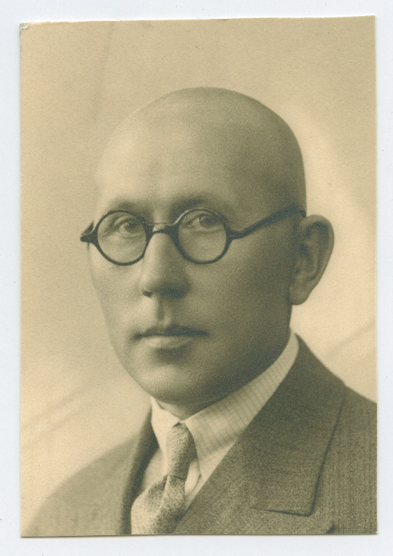 Ernst Saar. Passitaotluse foto