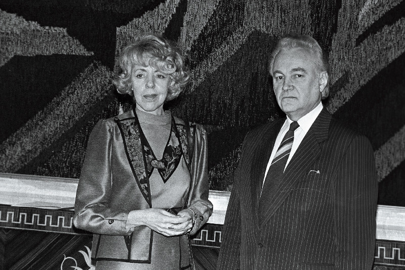 Lõuna-Aafrika Vabariigi suursaadik Eestis Cornelia Margaretha Swart Eesti Vabariigi Ülemnõukogu esimehe Arnold Rüütli vastuvõtul.