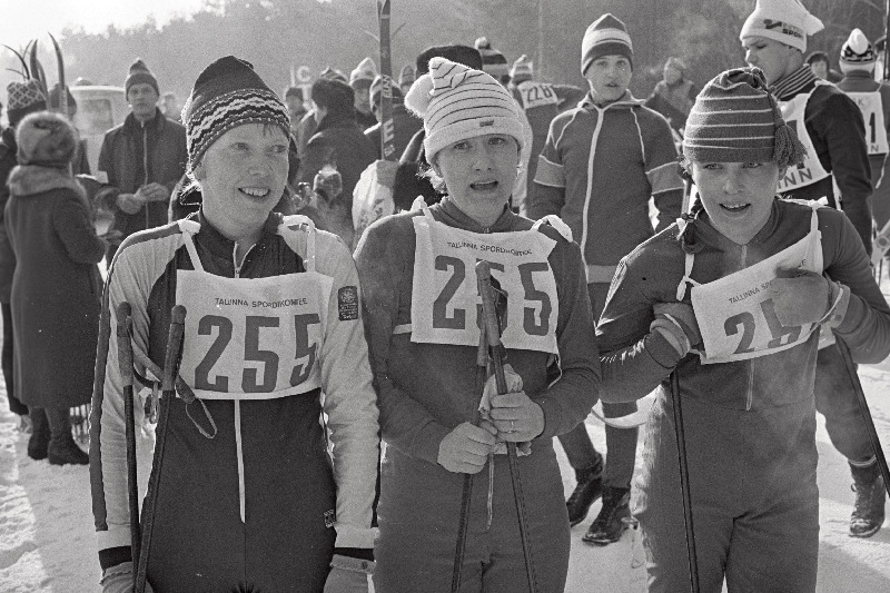 Nõukogude armee ja sõjalaevastiku 66. aastapäevale pühendatud XVIII "Noorte Hääle" suusamaraton.