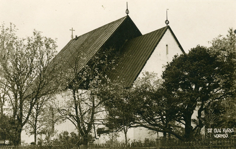 Vormsi Olavi kirik.