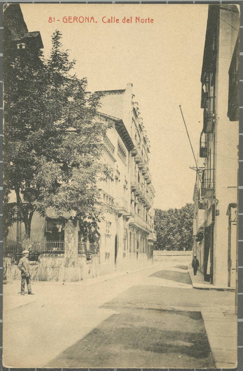 81-Gerona. Calle del Norte - View of the North Street with the Gran Via de Jaume I in the background On the left, corner the street Anselm Clave, the chalet Juandó. Beside him, the Furest block.