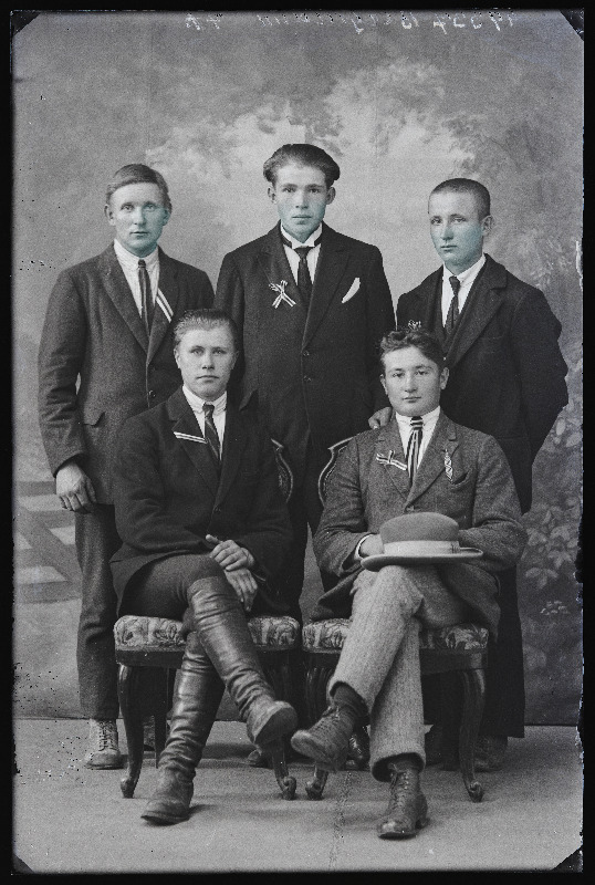 Grupp mehi, (foto tellija Bergmann).