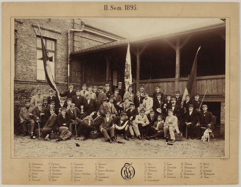 Korporatsioon "Livonia" liikmete ühisfoto korporatsiooni 73. aastapäeval