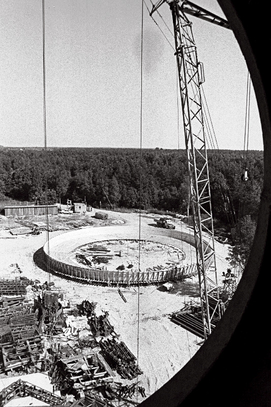 Vaade Tallinna teletorni ehitusele Kloostrimetsas.
