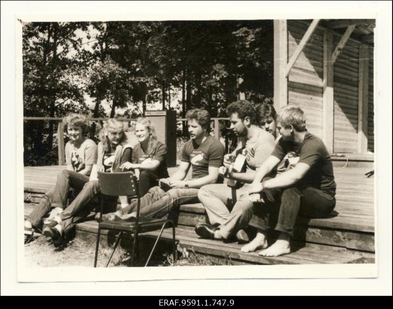 EÜE-83 Tootsi rühma esinemine kokkutulekul