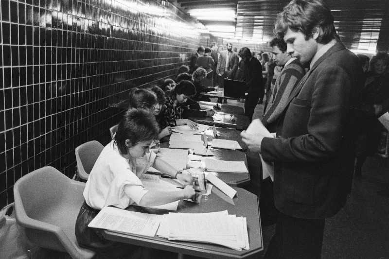 ELKNÜ Keskkomitee VII pleenumi delegaatide registreerimine.