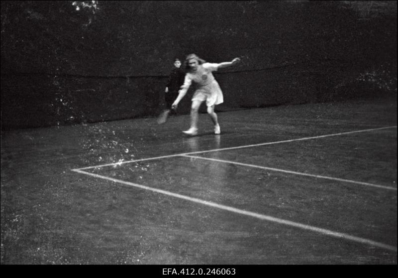 Tallinna ja Leningradi noorte demonstratsioon-võistlused tennises.