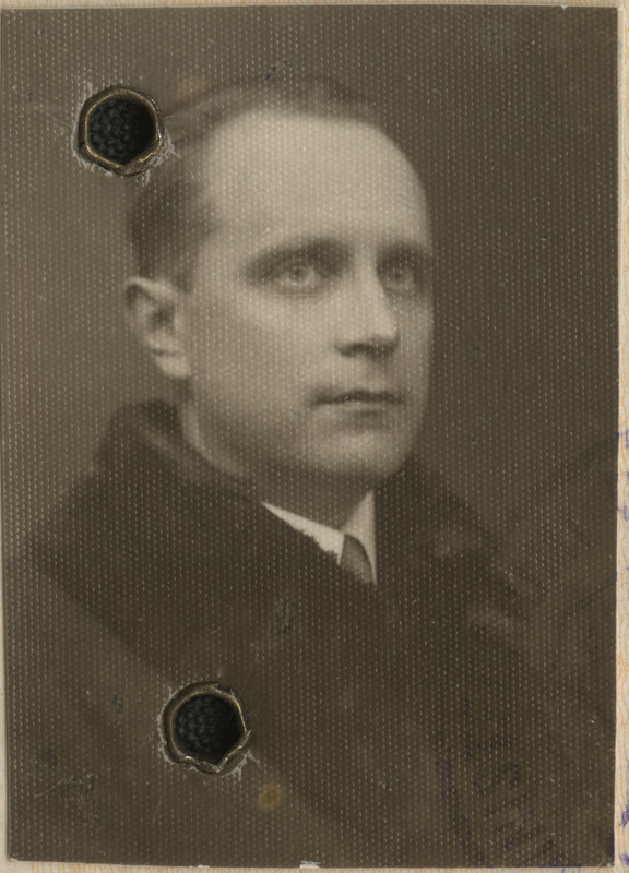 Boris Heinrichson, Paveli poeg. Dokumendifoto isikutoimikust