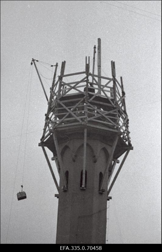 Raekoja torni taastamistööd.