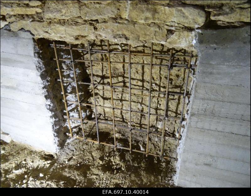 Riisipere mõis. Mõisa peahoone renoveerimistööd. Võlvkeldri väljakaevamine.