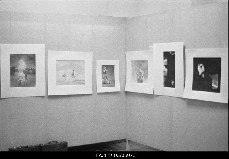 Rahvusvahelise fotonäituse "Fotografeerivad naised" pressikonverents ja avamine Riias, Ajaloomuuseumis.