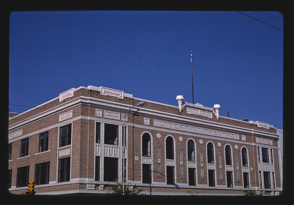 Liberty Theater, E. 3rd Street, Great Falls, Montana (LOC)